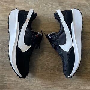 Women’s Nike Crater Impact Summit size 9 shoes